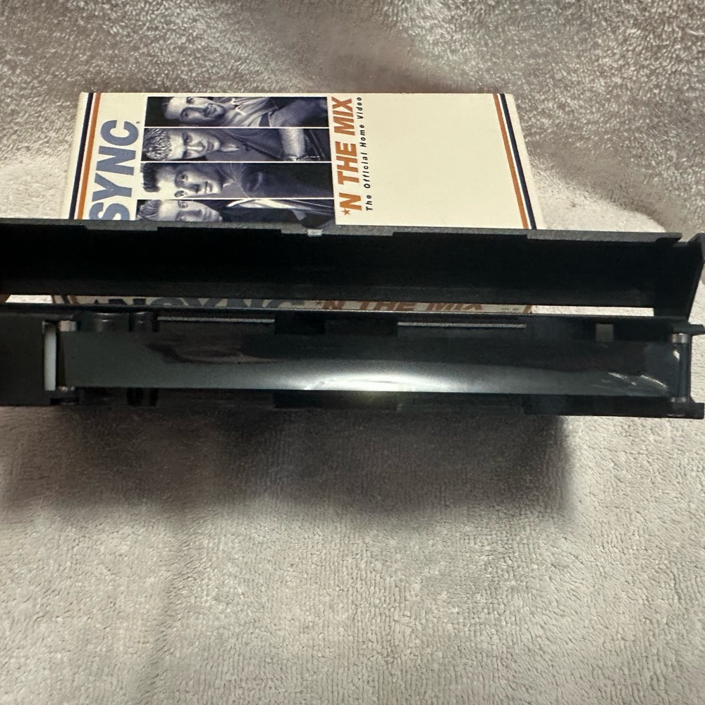 NSYNC 'N The Mix Official Home Video VHS Tape - Picture 6 of 6